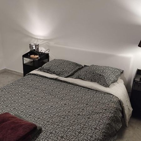 Chez Stf Apartment Sanary-sur-Mer Bagian luar foto
