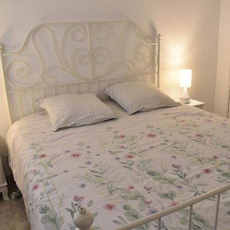 Chez Stf Apartment Sanary-sur-Mer Bagian luar foto