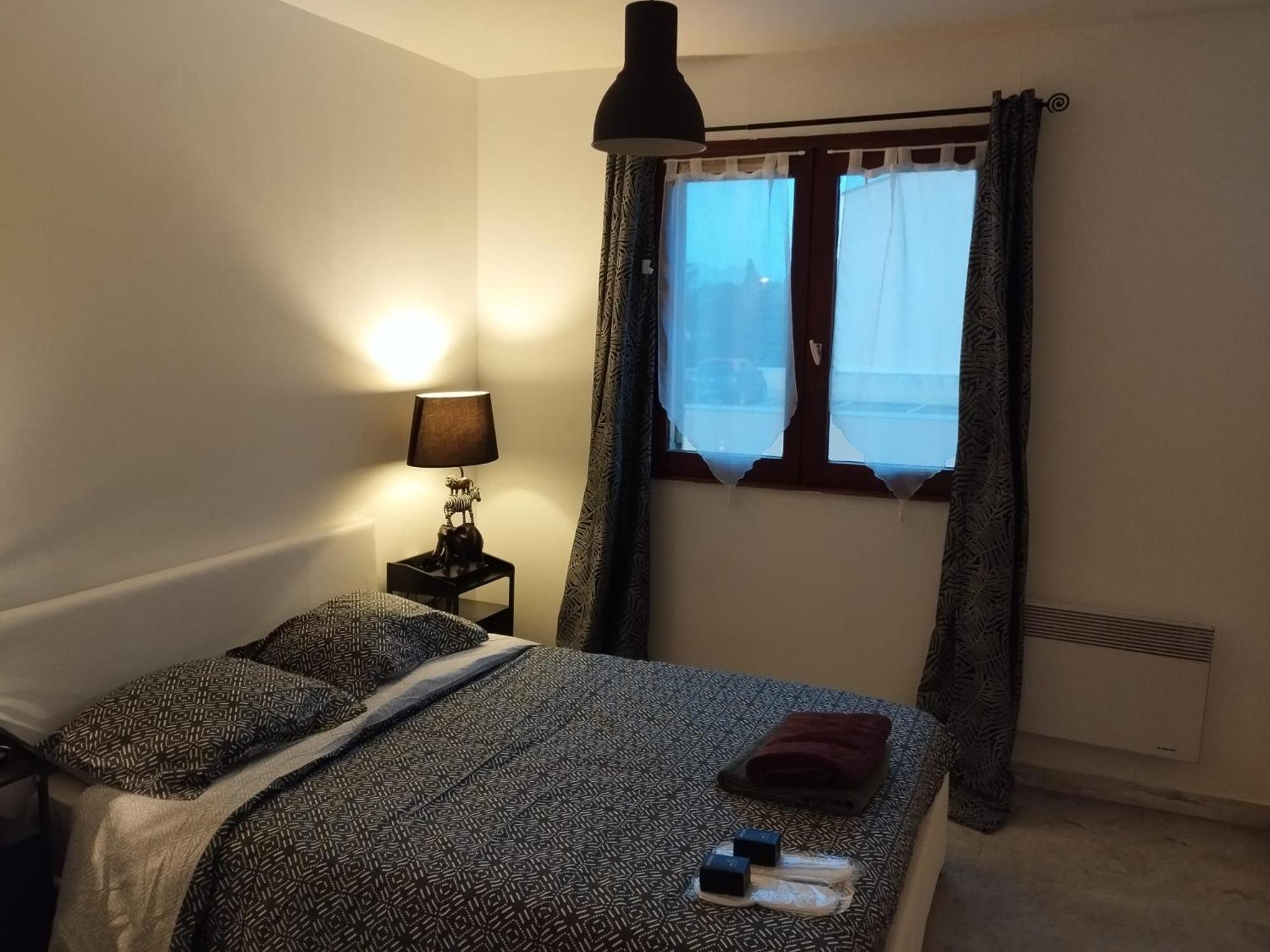 Chez Stf Apartment Sanary-sur-Mer Bagian luar foto